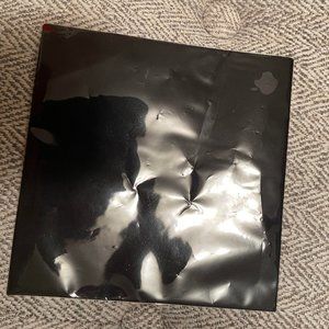 New Apple Screen Wipe Cloth Sealed Package
